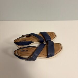 Born Navy Leather Flat Sandals Size 6 Strappy Open Toe Comfortable